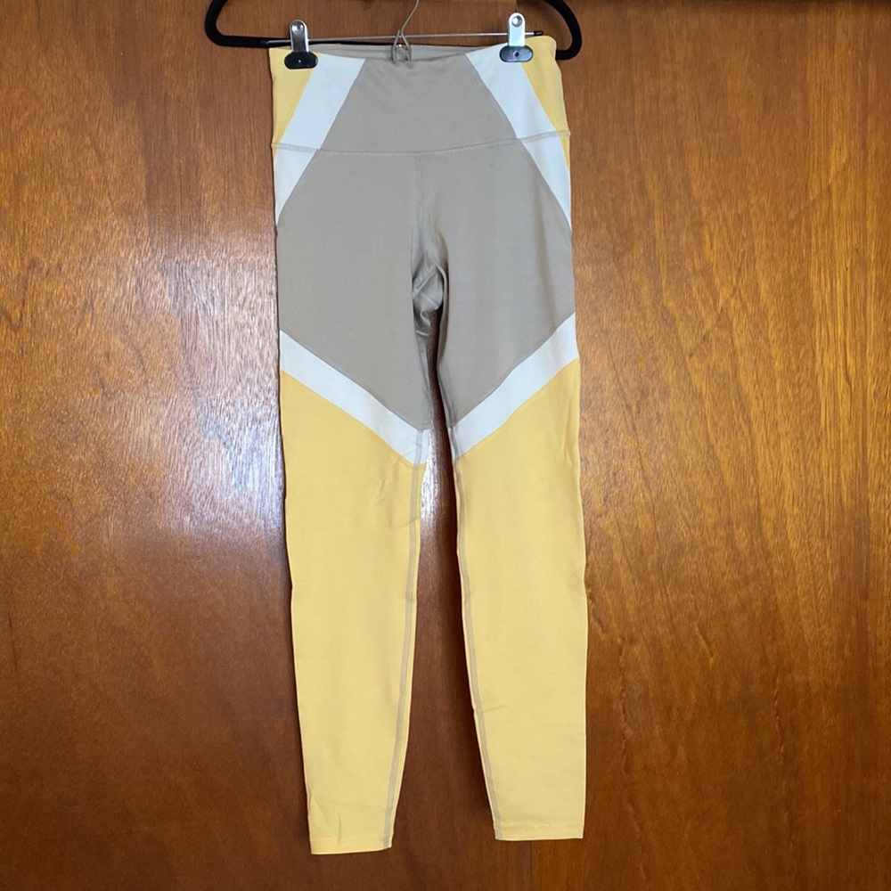 Old navy high waisted activewear legging